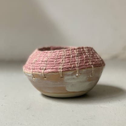 Bowl mit Jutegarnrand