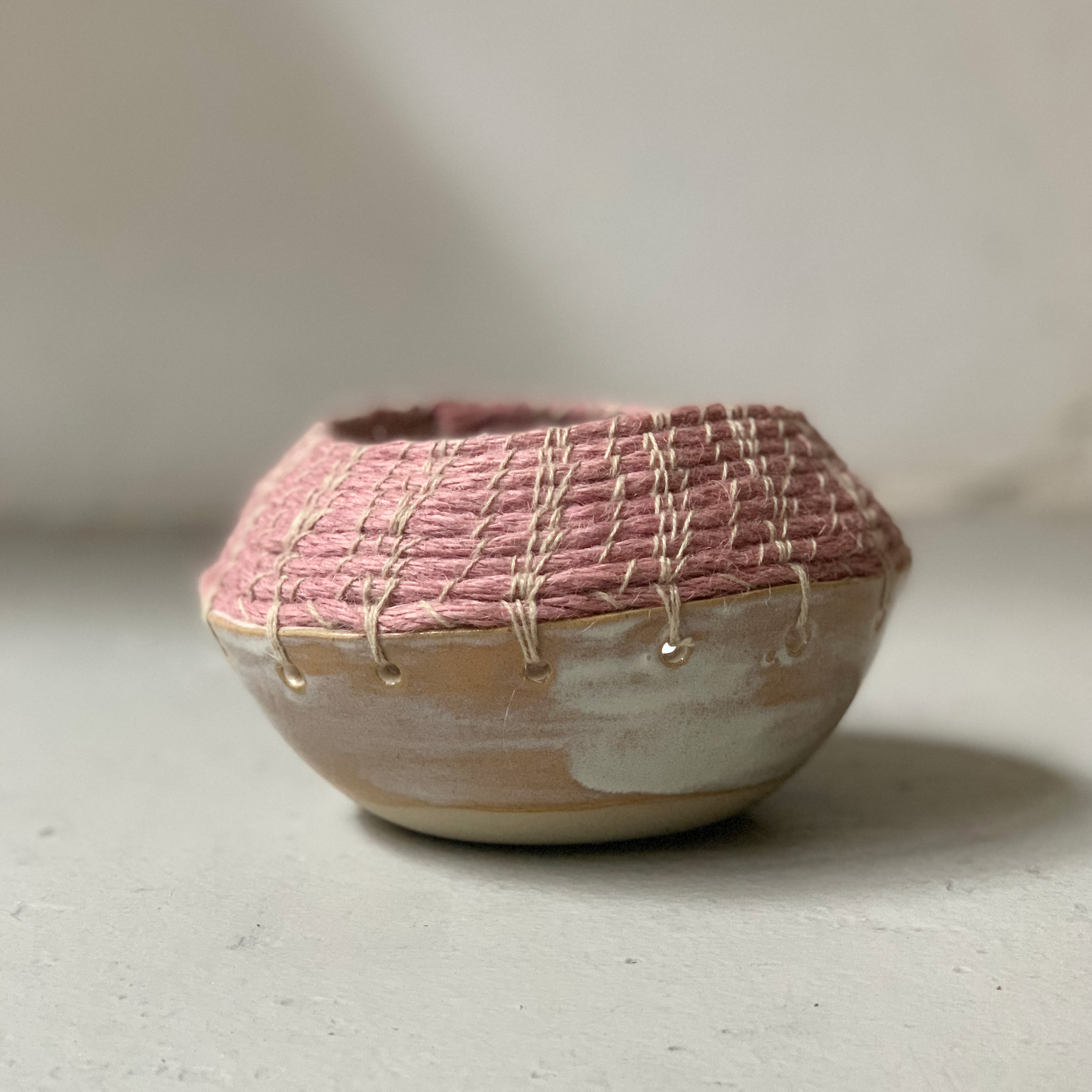 Handgetöpferte Bowl